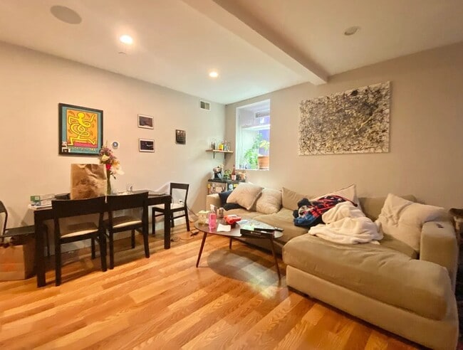 721 Parker St, Unit 1