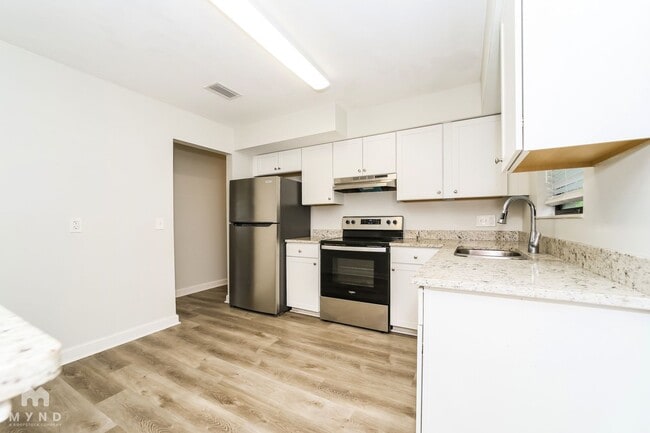 10535 Jolynn Rd in Jacksonville, FL - Building Photo - Building Photo