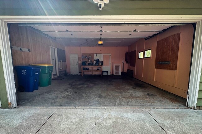 1736 Spence St in Green Bay, WI - Building Photo - Building Photo