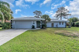 2544 Carlisle Pl in Sarasota, FL - Building Photo - Building Photo