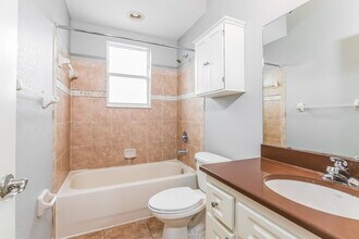 7012 Brenton Manor Ln in Winter Haven, FL - Building Photo - Building Photo