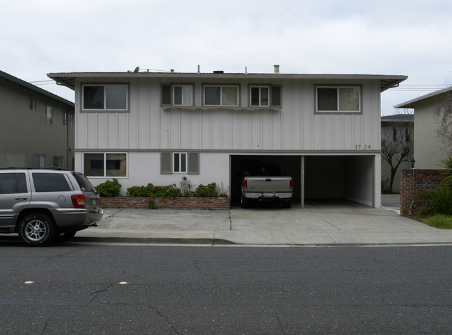 1734 S Grant St in San Mateo, CA - Building Photo - Building Photo