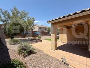 2009 E Lindrick Dr in Gilbert, AZ - Building Photo - Building Photo