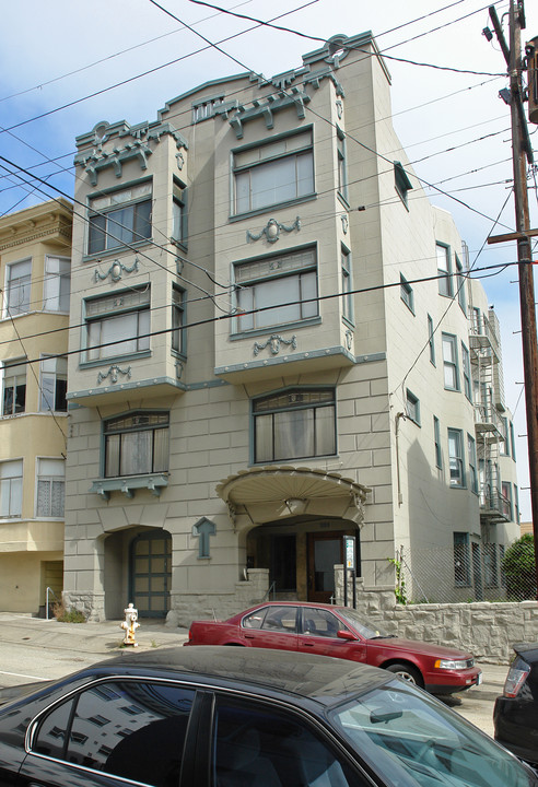 1050 Washington St in San Francisco, CA - Building Photo