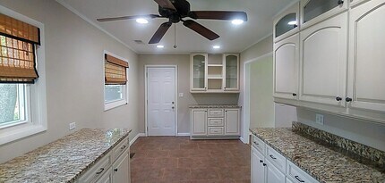812 Acton Ave in Birmingham, AL - Foto de edificio - Building Photo