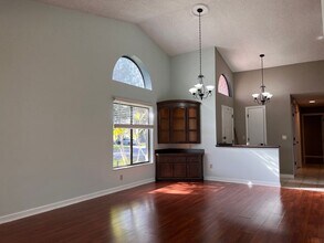 151 Lakepointe Cir in Kissimmee, FL - Building Photo - Building Photo