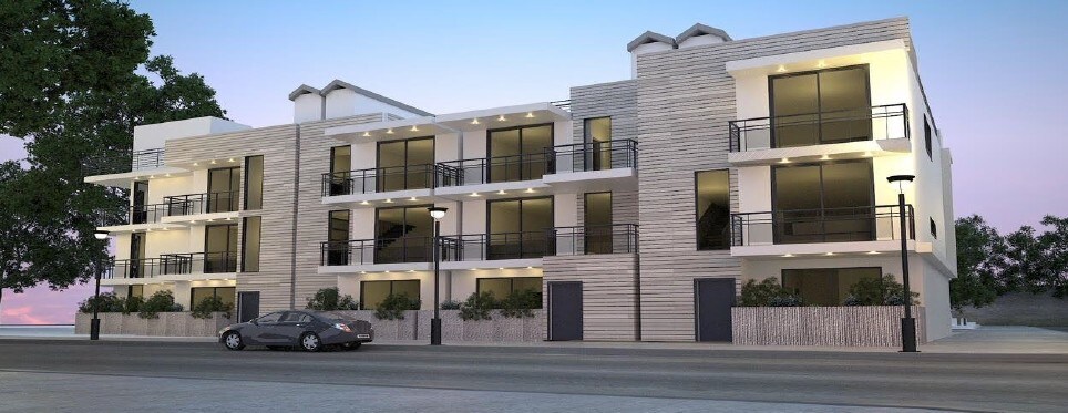 2021 S Redondo Blvd in Los Angeles, CA - Building Photo