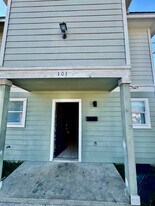 768 Avondale Ave in San Antonio, TX - Building Photo