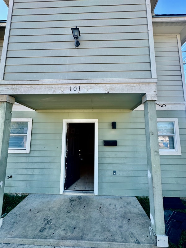 property at 768 Avondale Ave