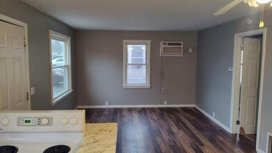 5021 Christiansen Rd in Lansing, MI - Building Photo - Building Photo