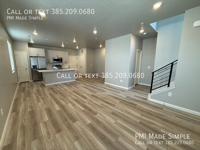 348 N Colonnade Rd in Saratoga Springs, UT - Building Photo - Building Photo