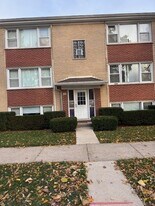 1028 Circle Ave in Forest Park, IL - Building Photo