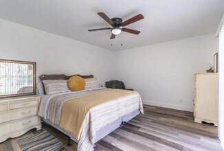 1740 16th St NE in Naples, FL - Building Photo - Building Photo