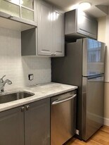 61 Park Dr in Boston, MA - Building Photo