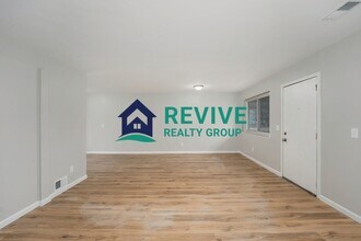 27275 Barbara Ct in Taylor, MI - Building Photo - Building Photo