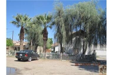 42155 King St in Indio, CA - Building Photo