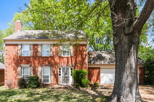 5000 Pheasant Run Ln in Memphis, TN - Building Photo