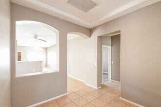 327 N 76th Pl in Mesa, AZ - Building Photo - Building Photo