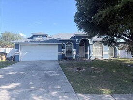 2618 Hawthorne Ln in Kissimmee, FL - Building Photo
