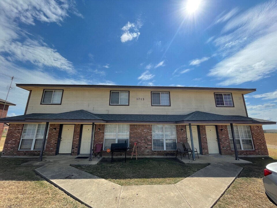 1712 Old FM 440 Rd in Killeen, TX - Building Photo