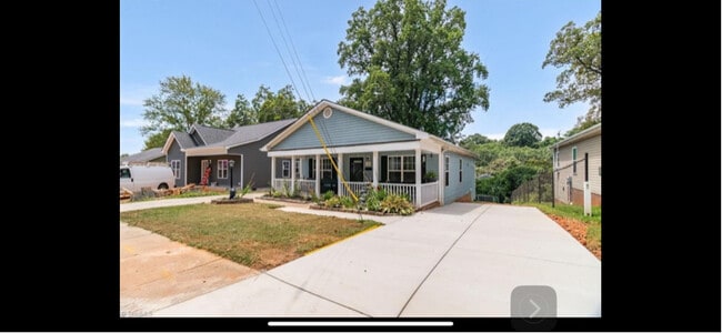 property at 1624 N Cherry St