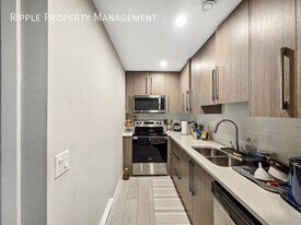 317 Carringvue Pl NW in Calgary, AB - Building Photo