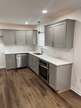 745 Westbrook Dr in Baton Rouge, LA - Foto de edificio - Building Photo