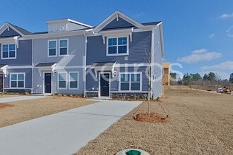 2253 Banyon Cir in Graniteville, SC - Foto de edificio - Building Photo