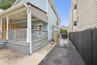 257-59 PINE St in Jersey City, NJ - Building Photo - Building Photo