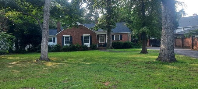 875 Myrtle Dr in Rock Hill, SC - Building Photo - Building Photo