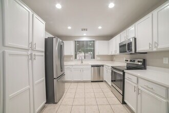 7409 S 37th Glen in Phoenix, AZ - Building Photo - Building Photo