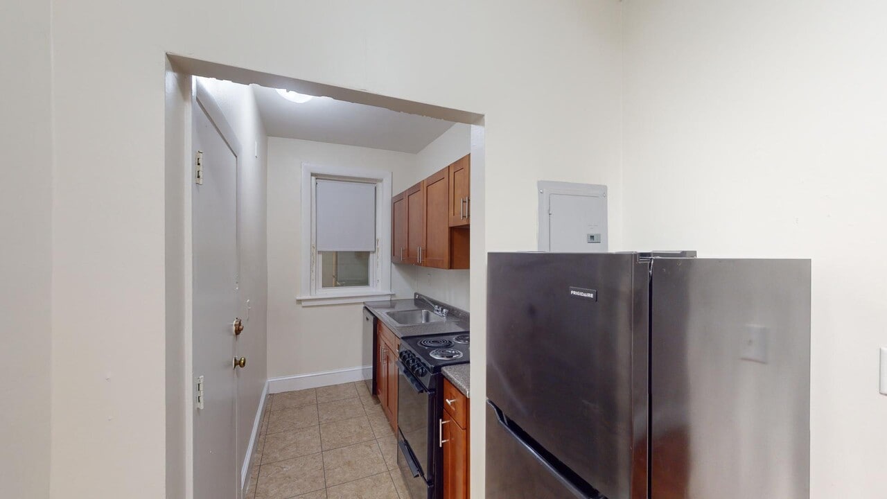 48 Lancaster Ter, Unit #107 in Brookline, MA - Building Photo