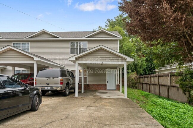 2636 N 10th St in Ocean Springs, MS - Building Photo - Building Photo