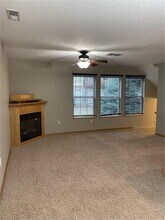1135 Redstone Ln in Pleasant Hill, IA - Building Photo - Building Photo