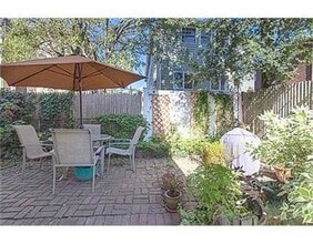 67 Fairfax St in Somerville, MA - Building Photo - Building Photo