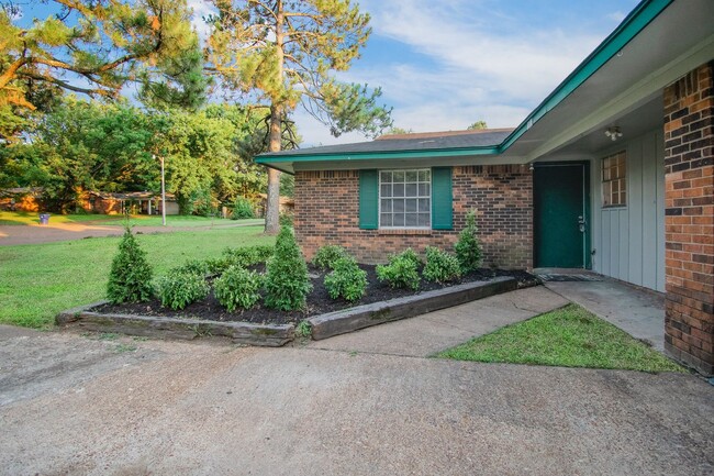 7335 Vinson Cove in Horn Lake, MS - Building Photo - Building Photo