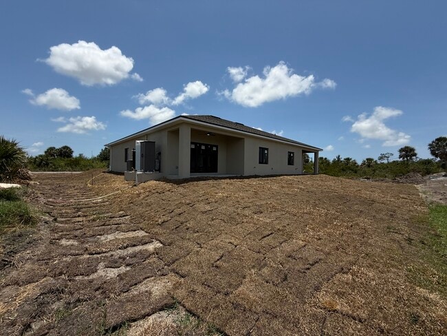 12136 Tetzel Ave in Port Charlotte, FL - Building Photo - Building Photo