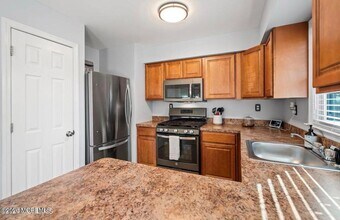 209 Sinclair Ave in Lanoka Harbor, NJ - Building Photo - Building Photo