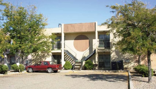 1318 San Pedro Dr SE in Albuquerque, NM - Foto de edificio - Building Photo