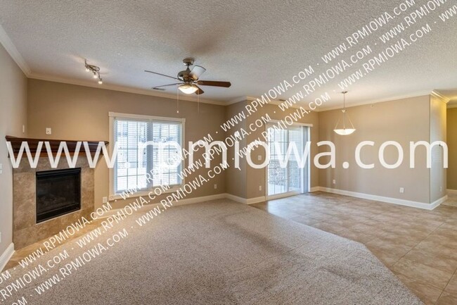 3915 141st St. in Urbandale, IA - Building Photo - Building Photo