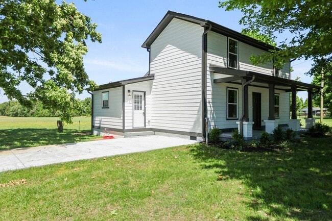 2465 TN-52 in Portland, TN - Building Photo - Building Photo