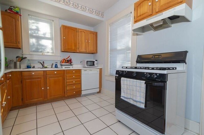 2832 Salado St in Austin, TX - Building Photo - Building Photo