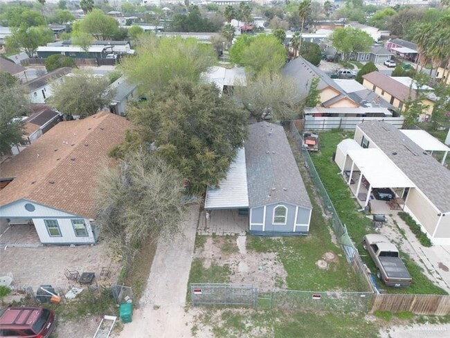 property at 916 Violet Dr