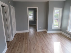 107 Manitoba Ave W in St. Paul, MN - Building Photo - Building Photo