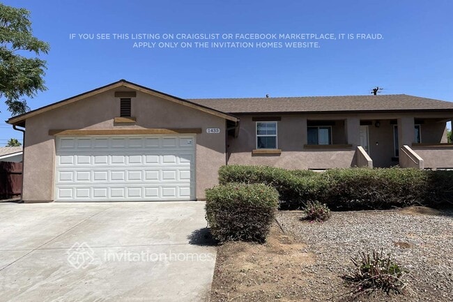 property at 1435 Laramie Ave