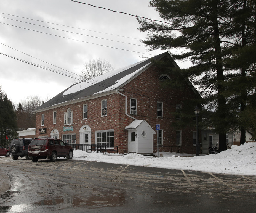 73 Main St in Sheffield, MA - Building Photo