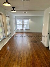 437 Crestway Dr in Tyler, TX - Building Photo - Building Photo