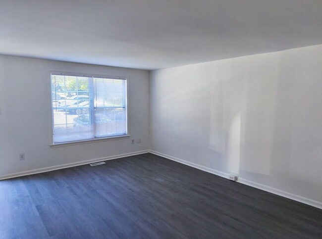 6651 Rockleigh Way in Alexandria, VA - Building Photo - Building Photo