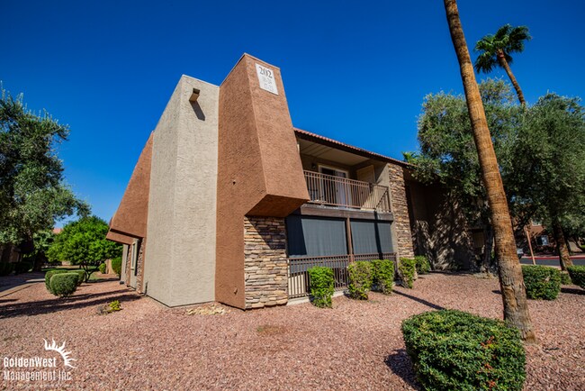 property at 4921 River Glen Dr