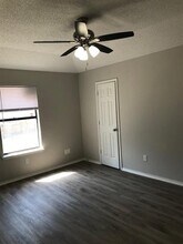 829 Crestview Dr in Burleson, TX - Building Photo - Building Photo